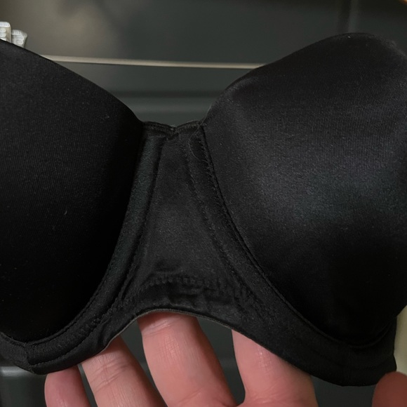 Victoria Secret Black Convertible Strapless Push-up Bra - Picture 7 of 7